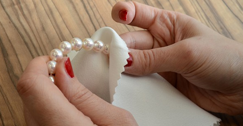Caring Tips to Maintain the Energy of Pearls